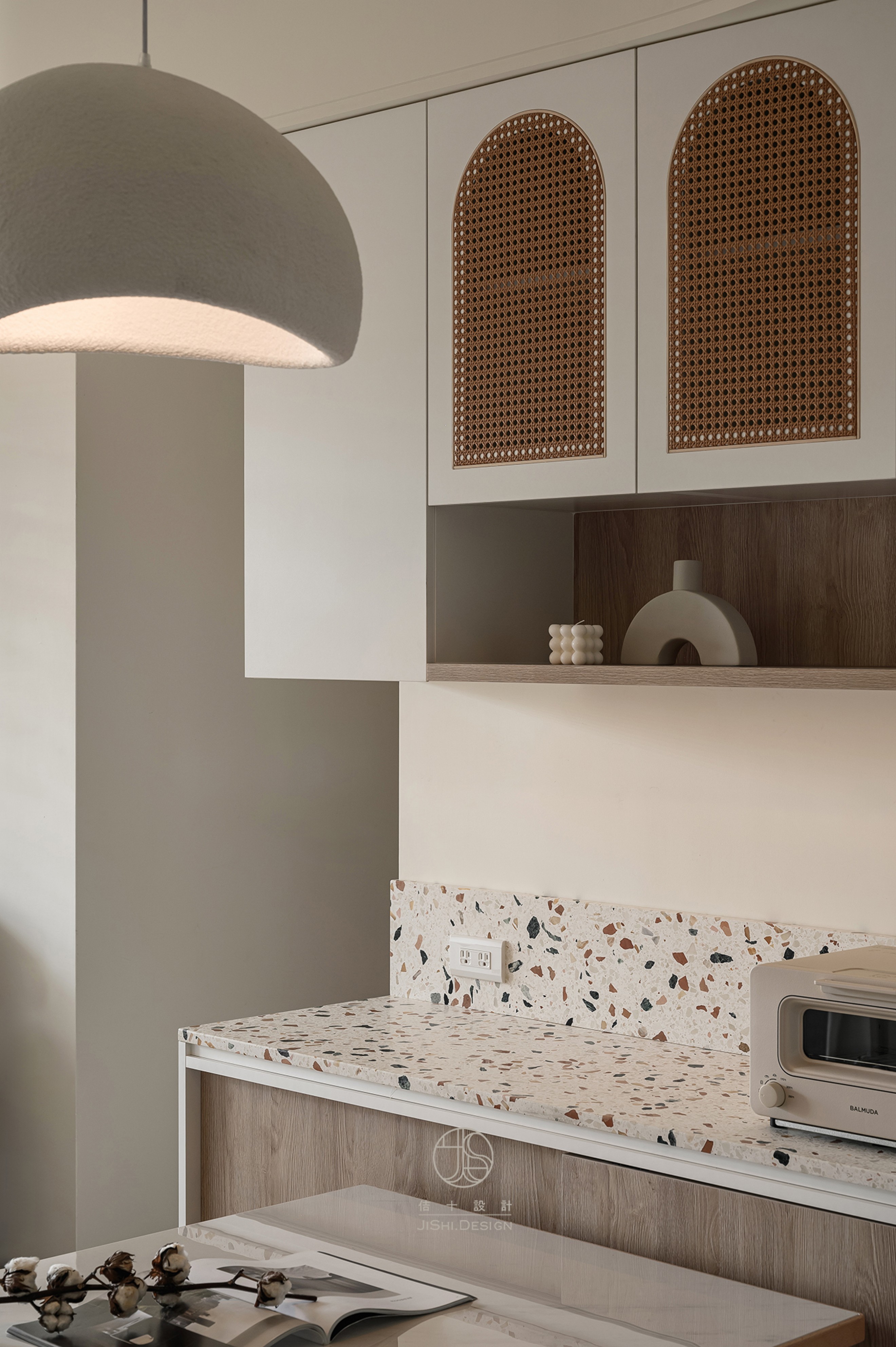 HTML5 Bootstrap Template by colorlib.com