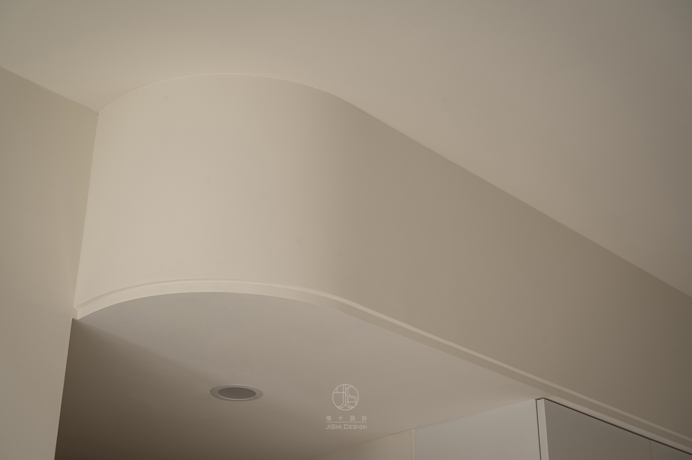 HTML5 Bootstrap Template by colorlib.com