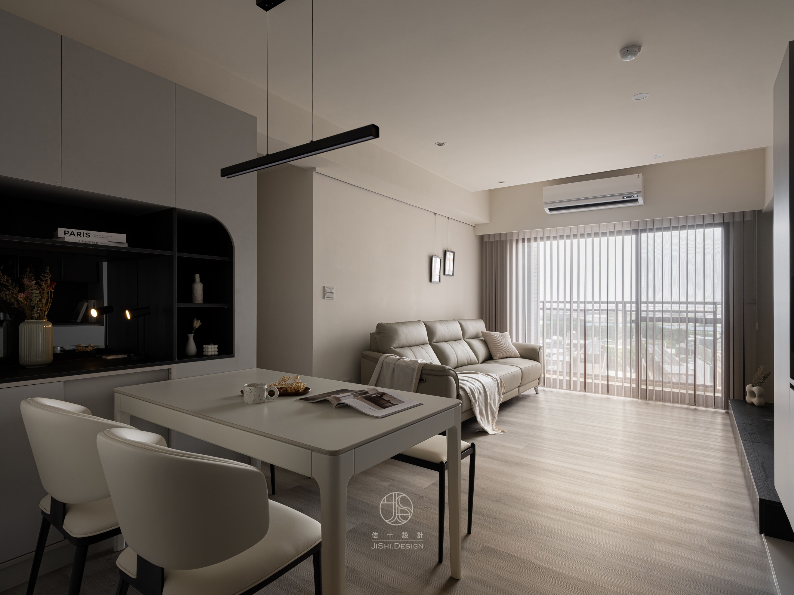 HTML5 Bootstrap Template by colorlib.com