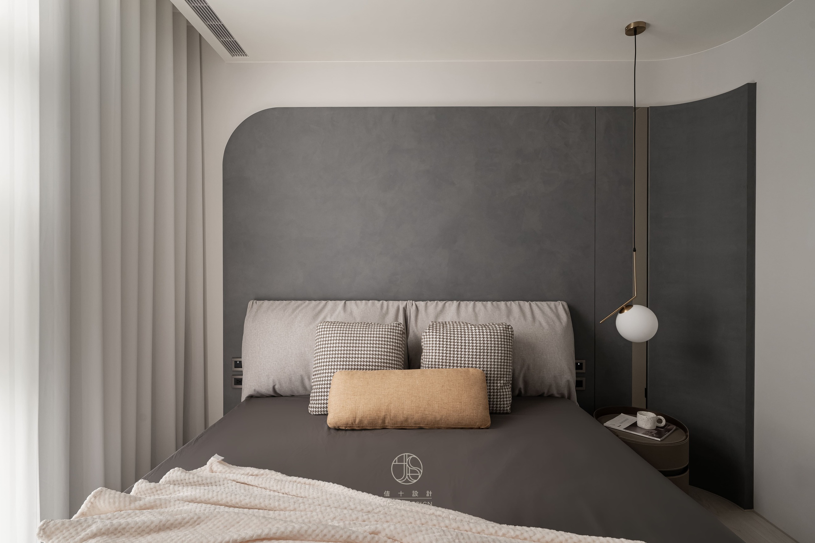 HTML5 Bootstrap Template by colorlib.com