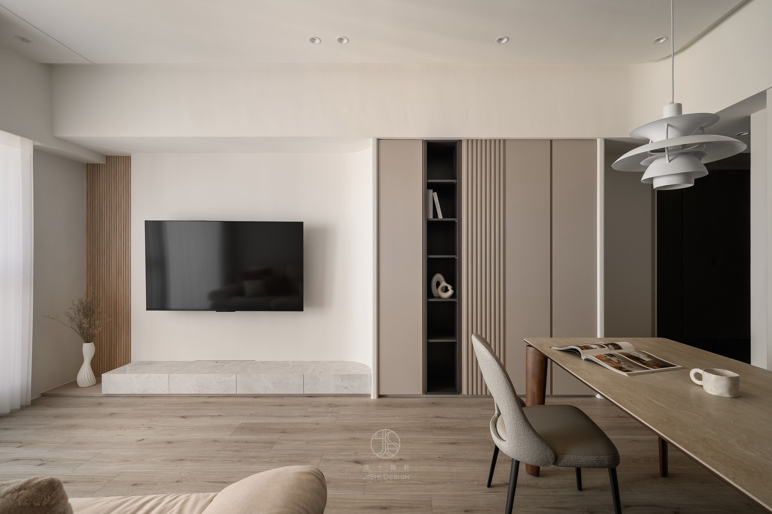 HTML5 Bootstrap Template by colorlib.com