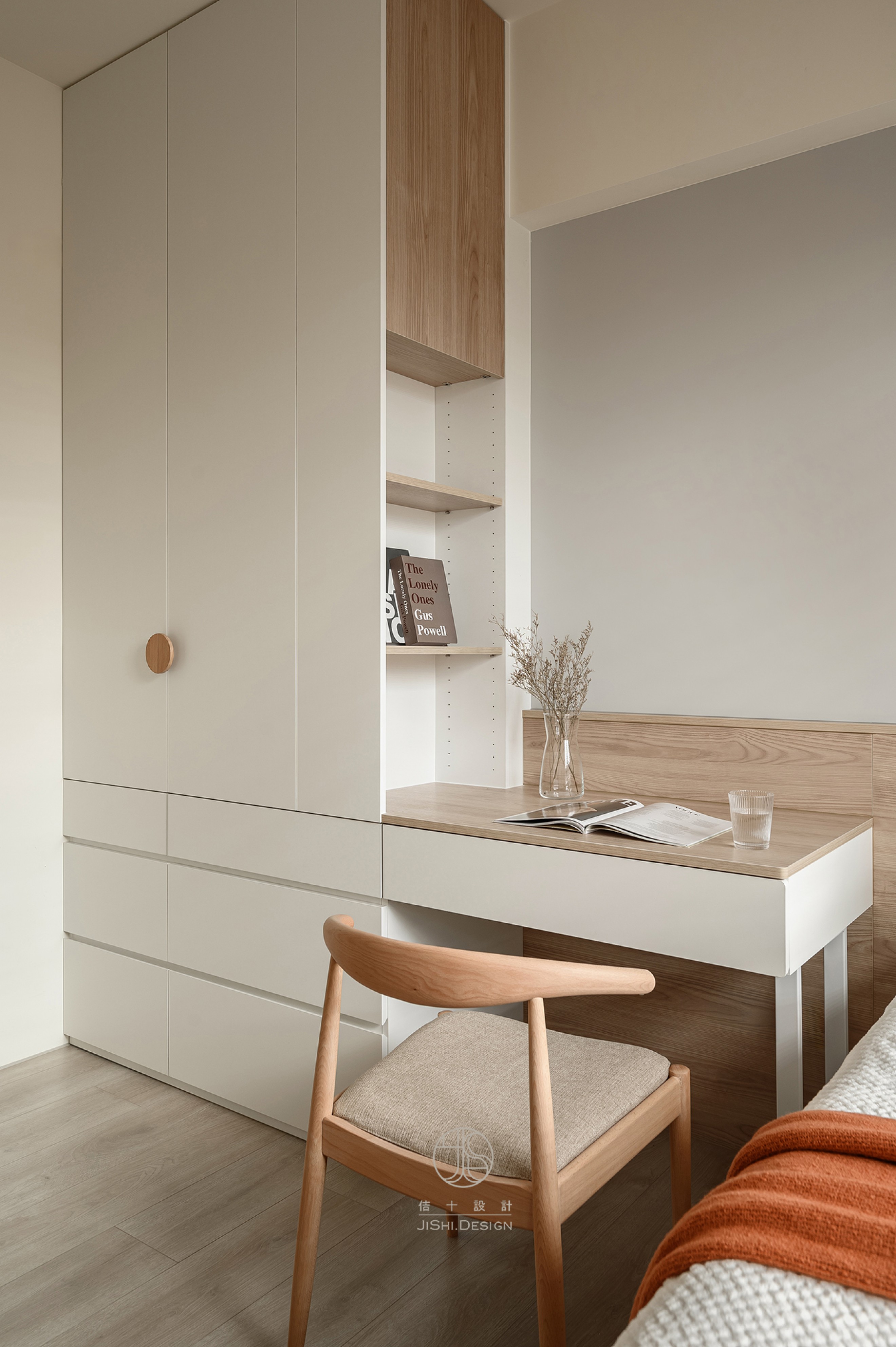 HTML5 Bootstrap Template by colorlib.com